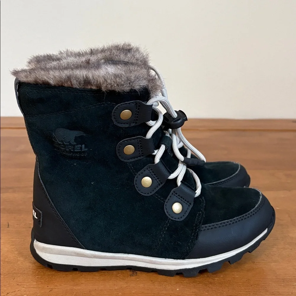 Sorel Whitney Suede Boots with Faux Fur Trim Size 3